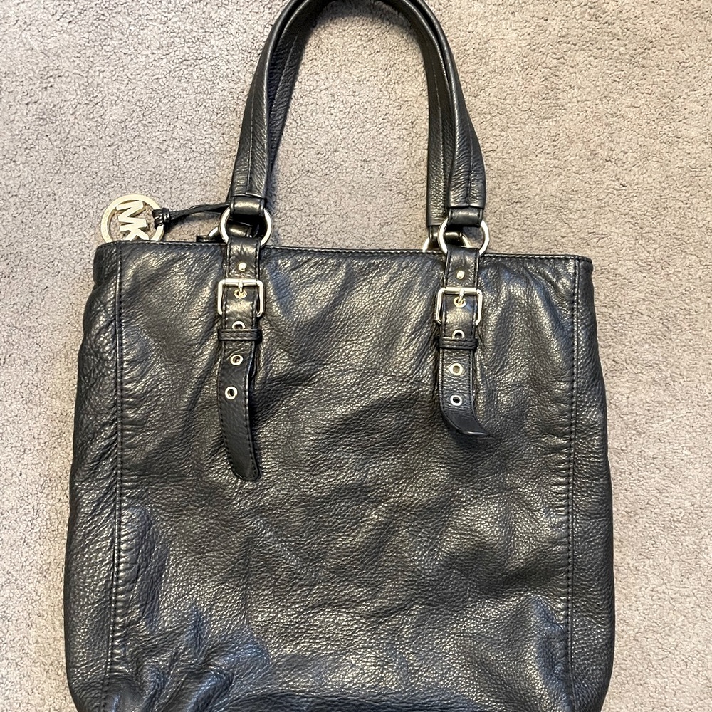 Michael kors tote